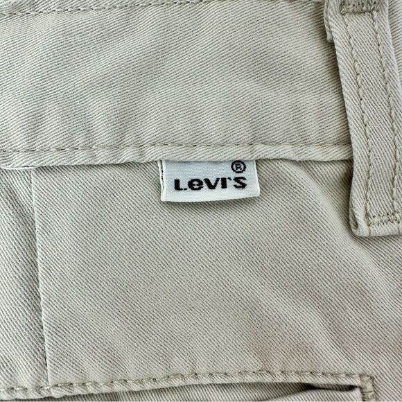 Levi’s Chino Shorts- Size 28 - Picture 3 of 7